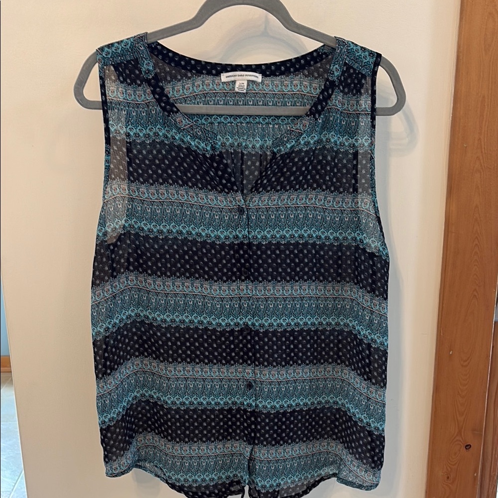 American Eagle Women's Sleeveless Top - Blue Pattern. Sheer (not lined). Size L